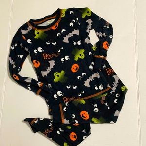 Halloween pjs boo bats pumpkins ghosts 4T like new